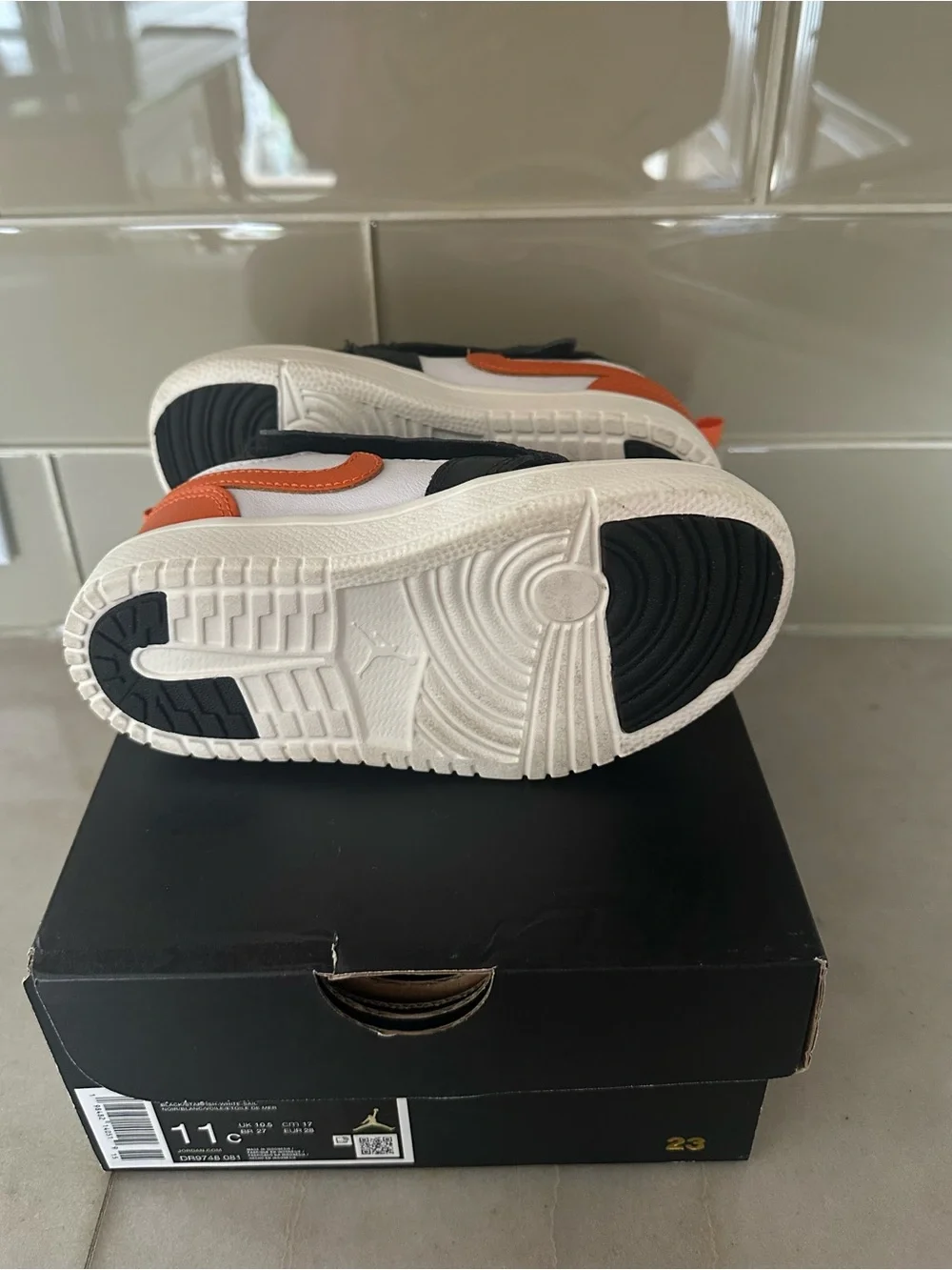 Nike Kids' AJ 1 Low Boys Iconic Air Jordan Hook & Loop Closure New Size 11